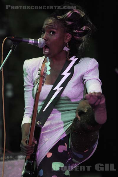 NOISETTES - 2007-08-24 - SAINT CLOUD - Domaine National - Scene de l'Industrie - 